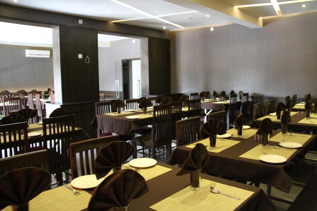 Hotel Aditya Talala Ngoại thất bức ảnh